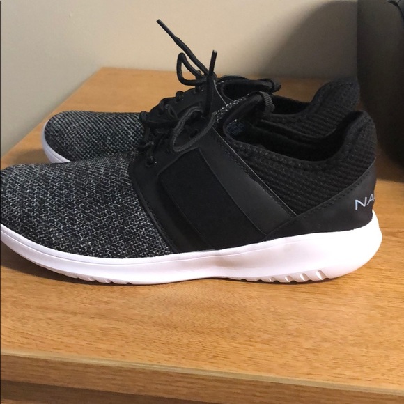 nautica tennis shoes for women